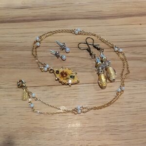 Elegant Gold and Pearl Jewelry Set